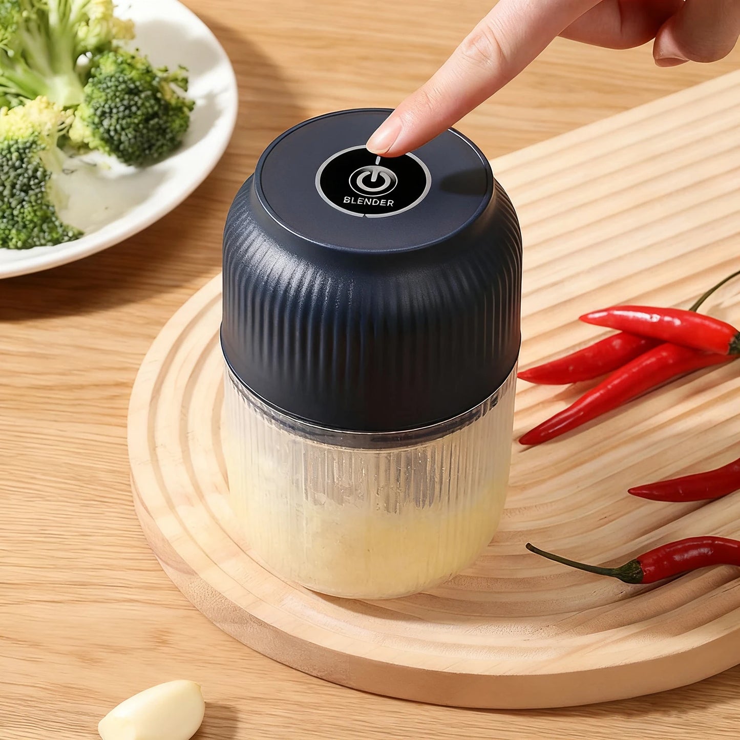 320ml Electric Mini Garlic Chopper USB Chili Pepper Grinder Kitchen Tool for Crushing Garlic Ginger Vegetables Baby Food Gift